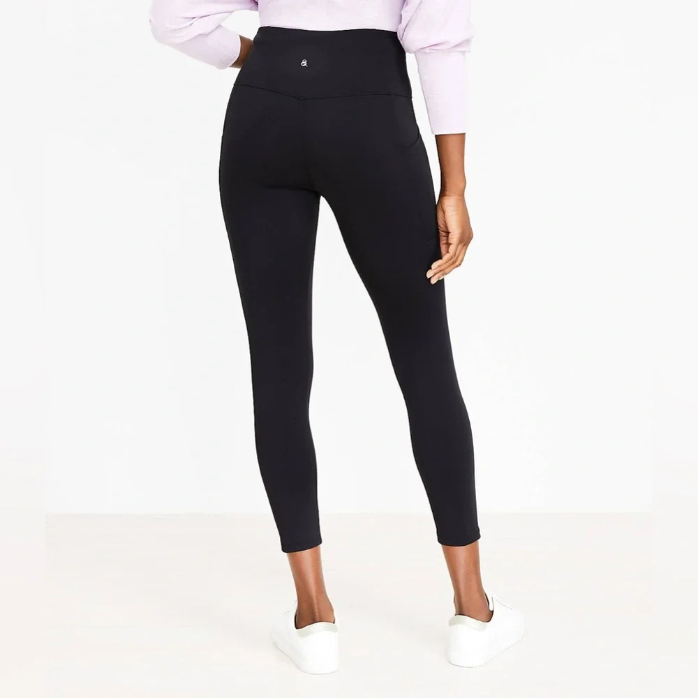 Lou & Grey Black Luvstretch Soft Leggings with Side Pockets - Medium